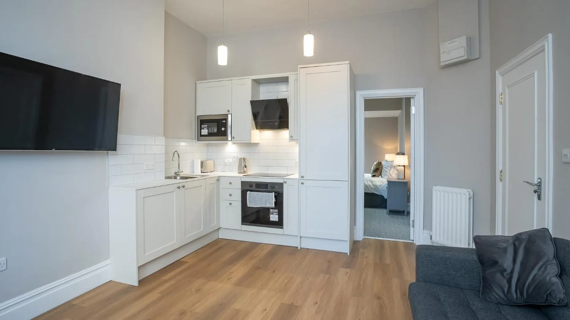 Modern 1 Bdr City Apartments By Belfast City Breaks