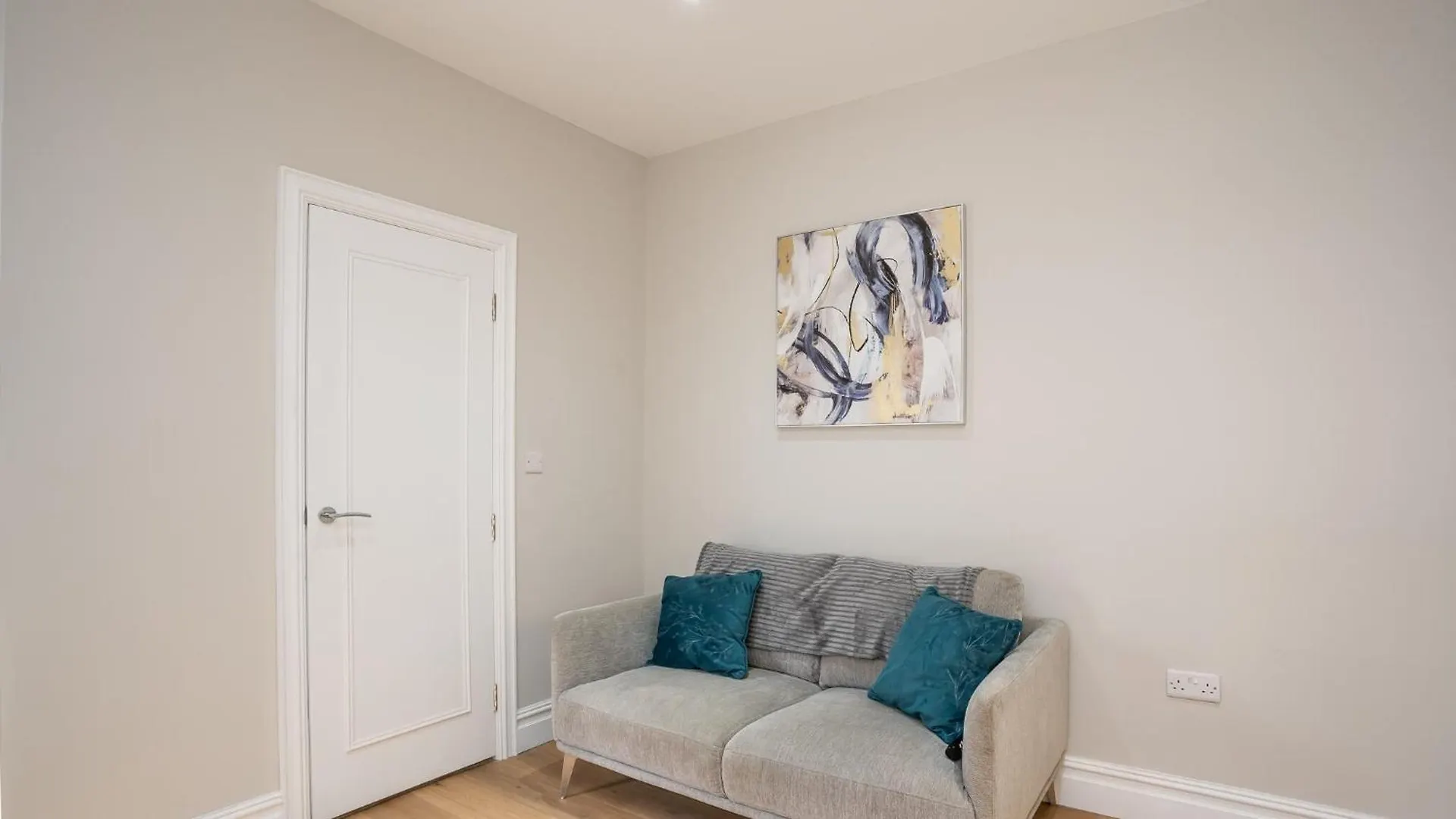 Modern 1 Bdr City Apartments By Belfast City Breaks 0*,