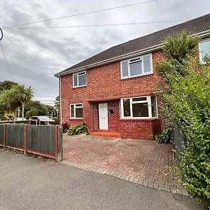 https://beautiful-house-in-bournemouth.bournemouth-hotels.org