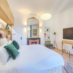 https://villa-victor-hugo.fr-provencehotel.com