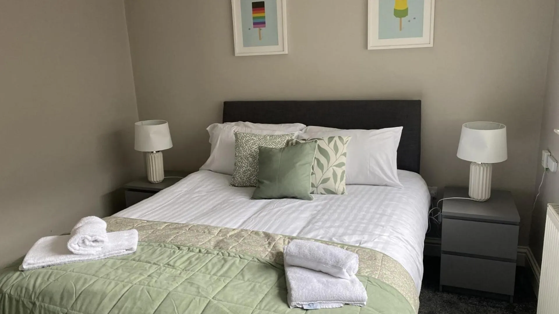 Modern 1 Bdr City Apartments By Belfast City Breaks