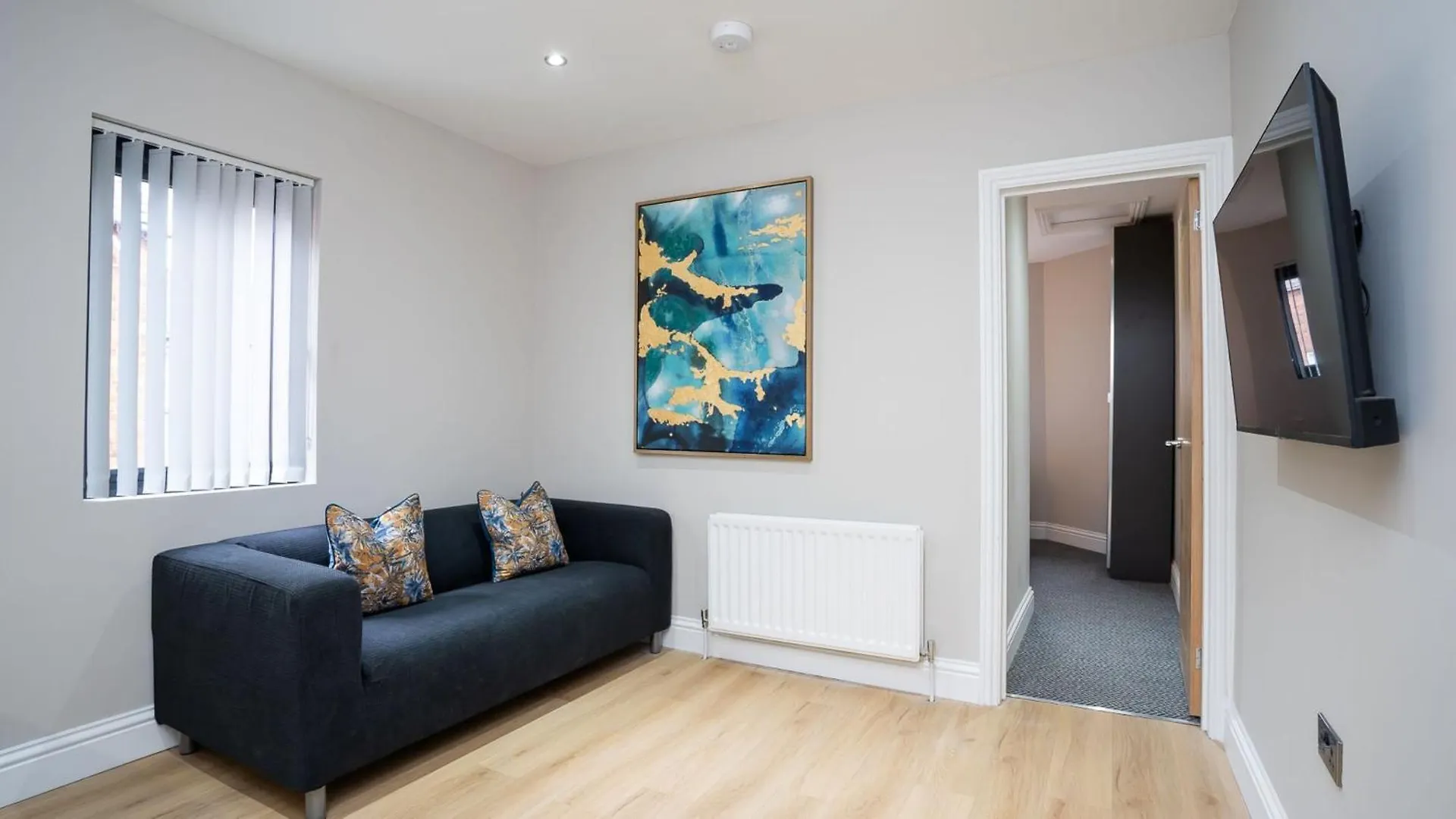 Modern 1 Bdr City Apartments By Belfast City Breaks