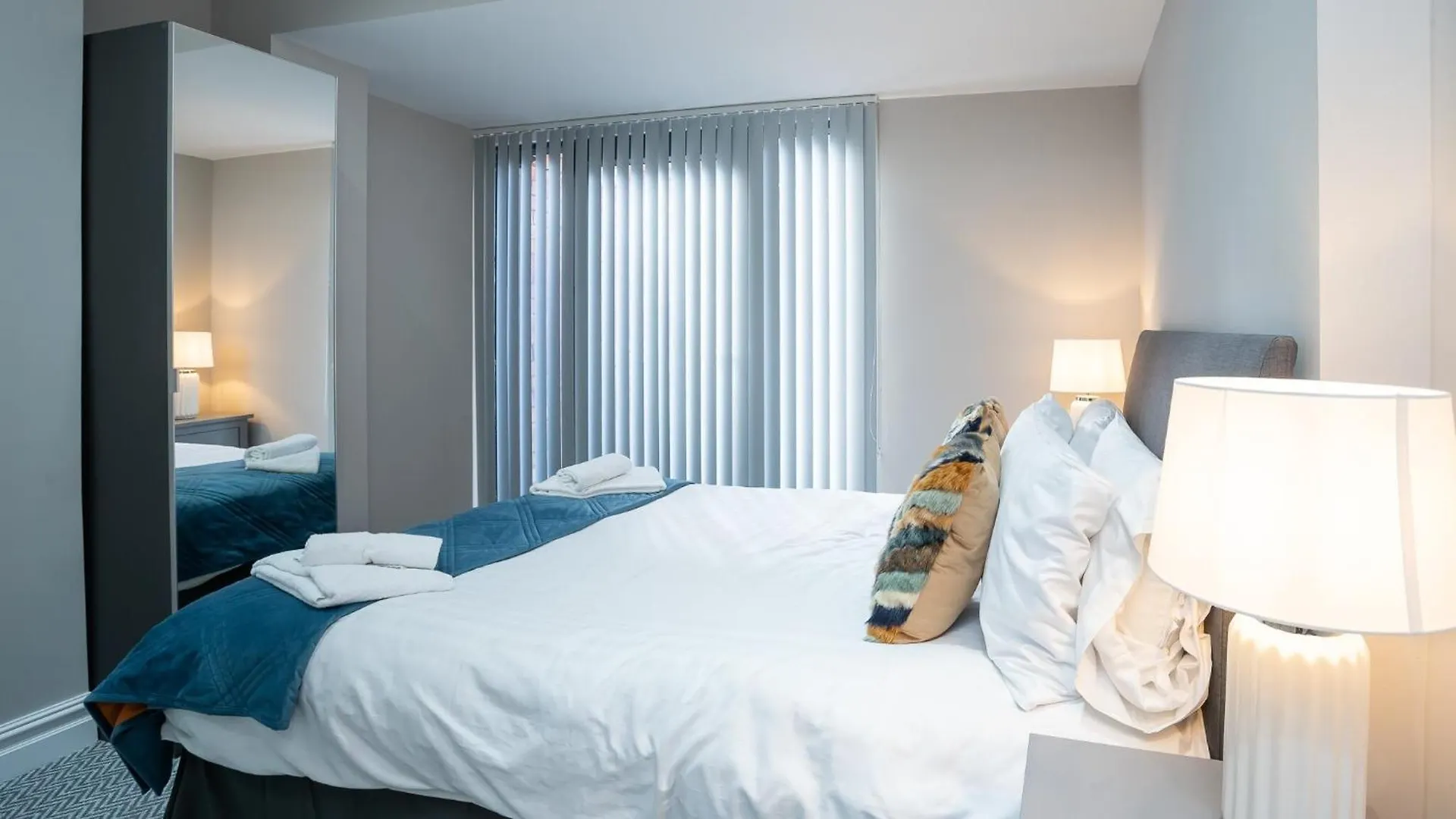 Modern 1 Bdr City Apartments By Belfast City Breaks